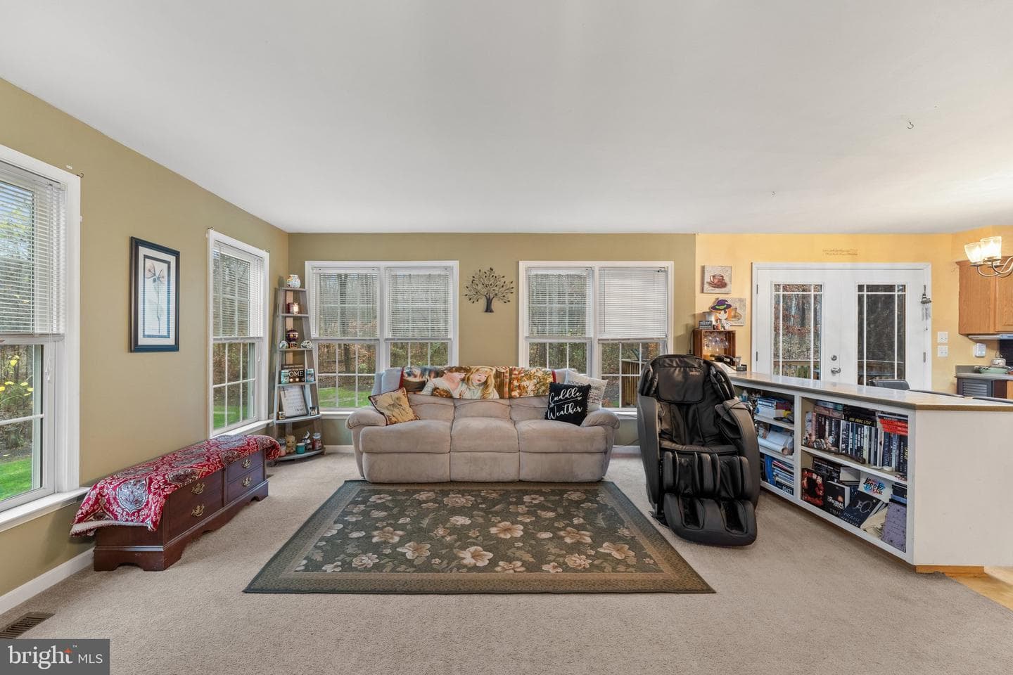19388 Manor Dr photo 10