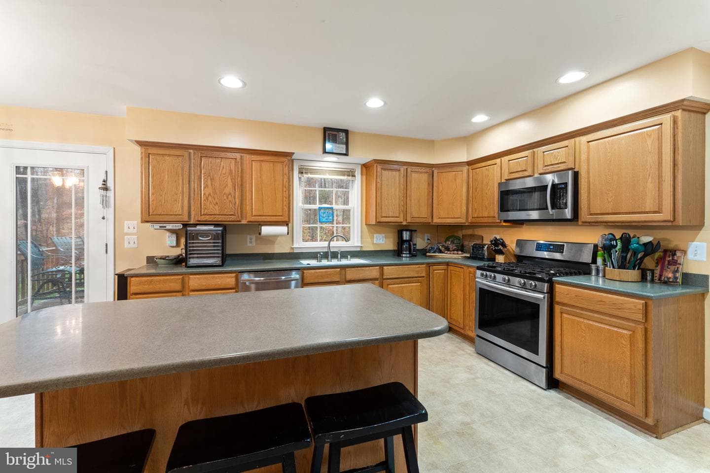 19388 Manor Dr photo 19