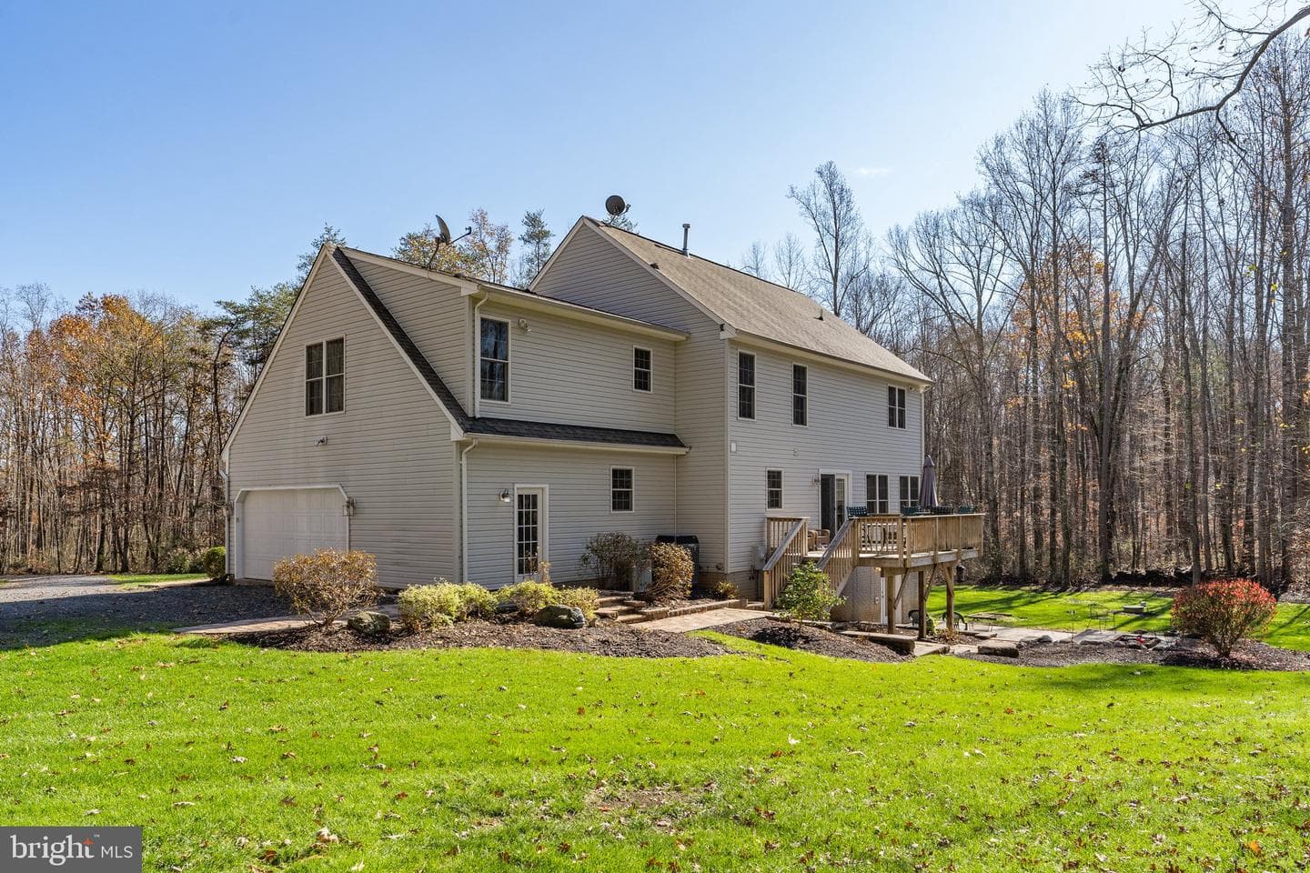 19388 Manor Dr photo 38