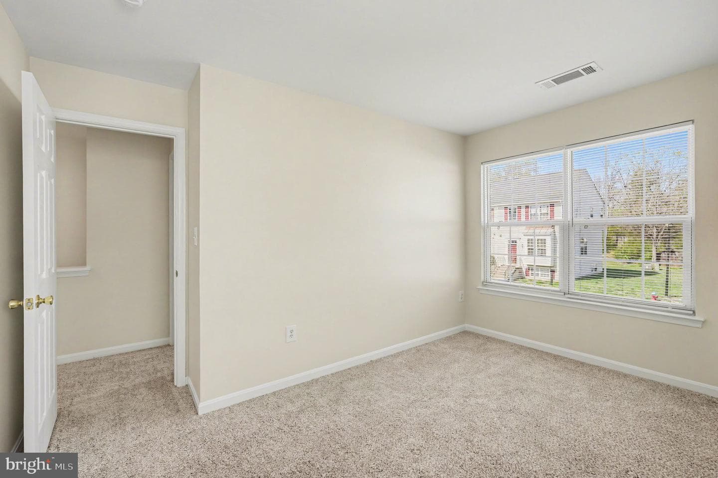 359 Snyder Lane photo 20
