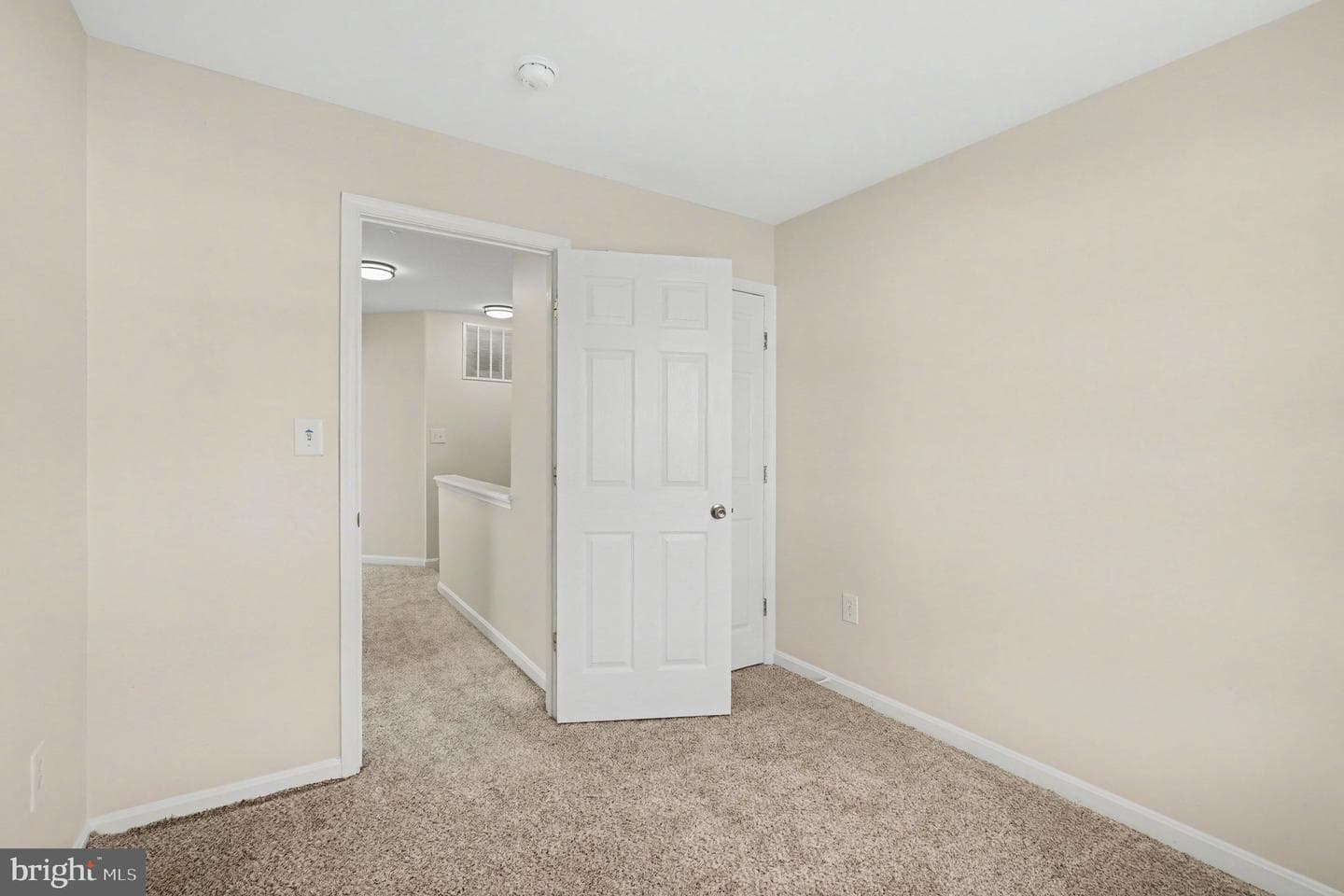 359 Snyder Lane photo 22