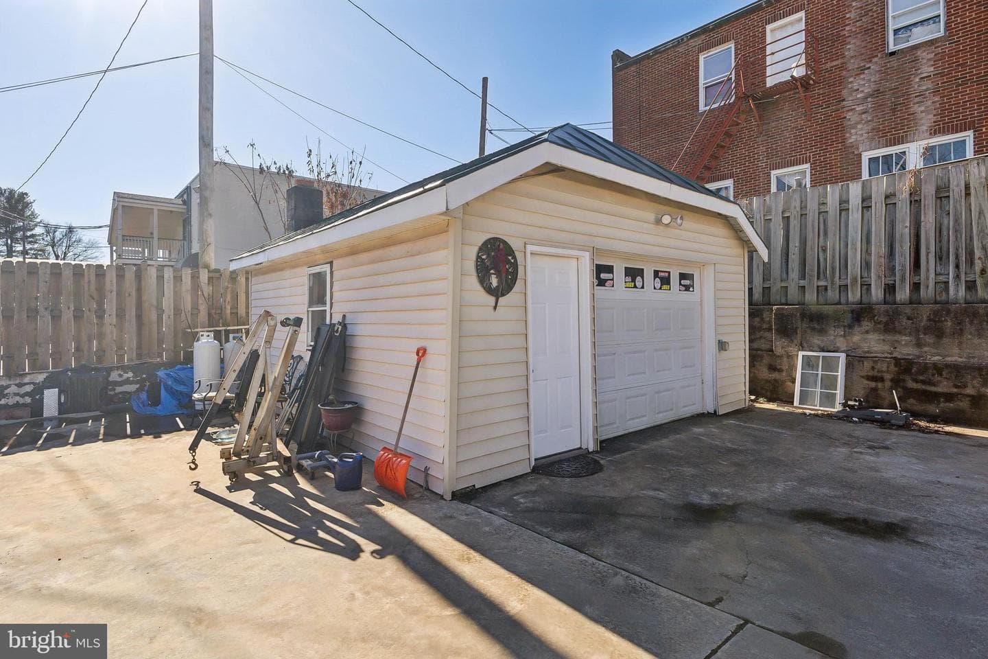 115 E Stevens Street photo 20