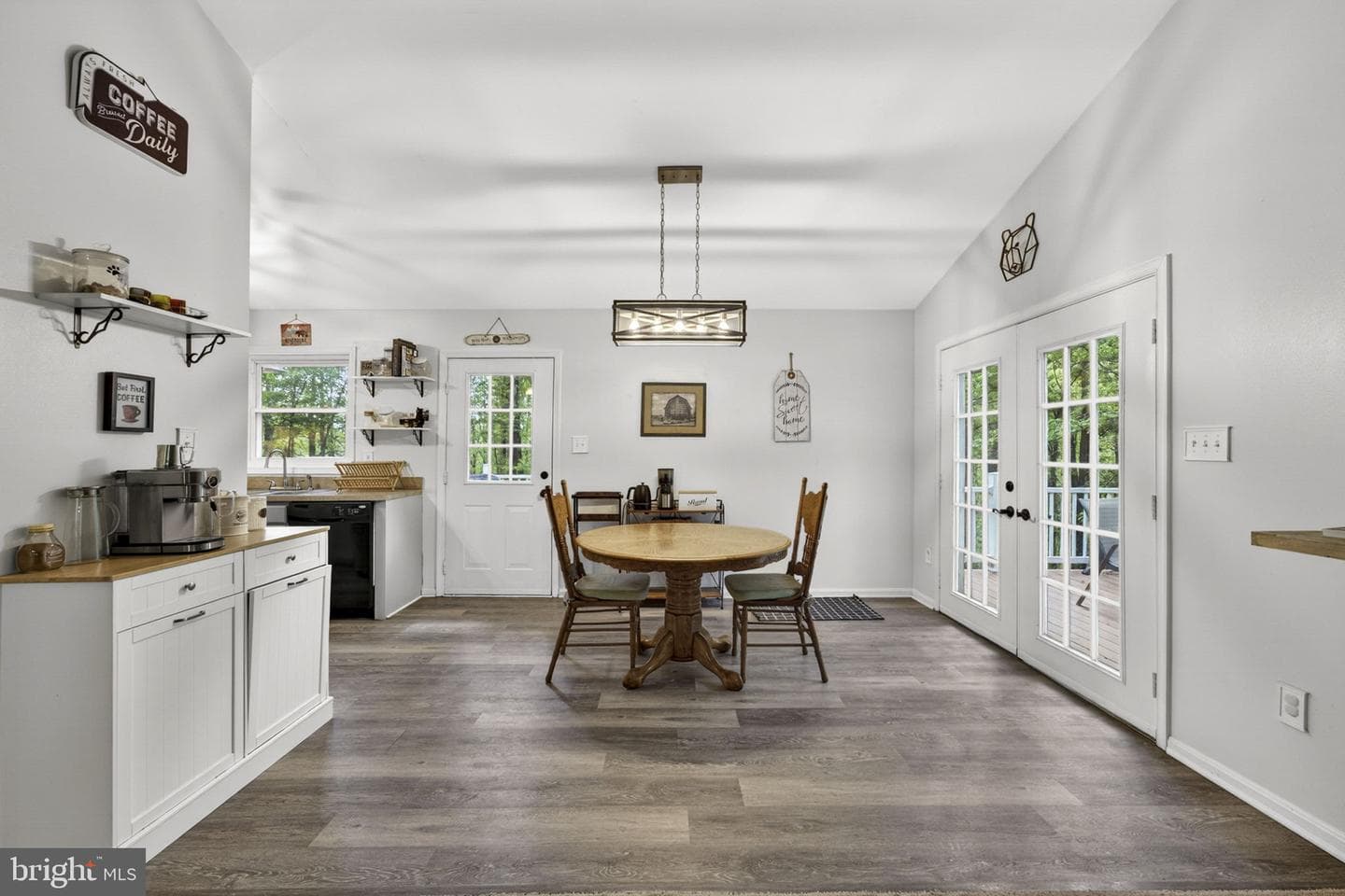 19106 Loggers Road photo 16