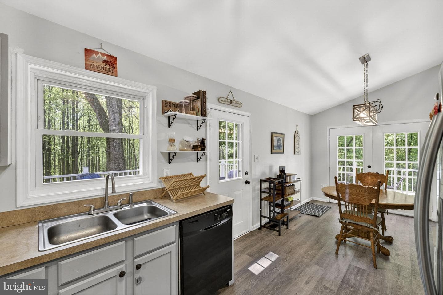 19106 Loggers Road photo 22