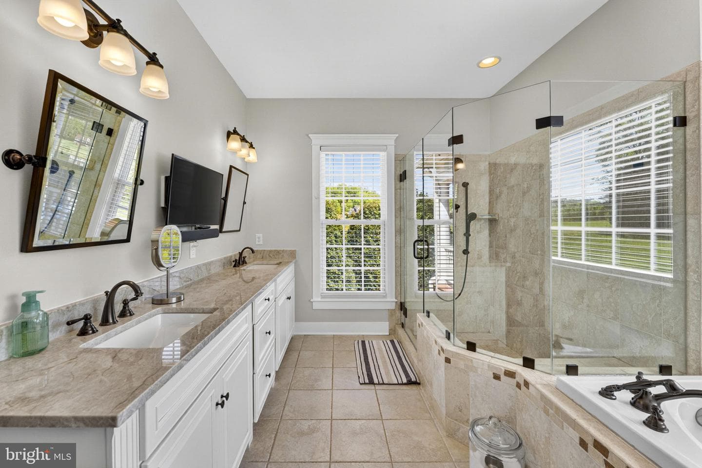 18438 Snaffle Lane photo 13