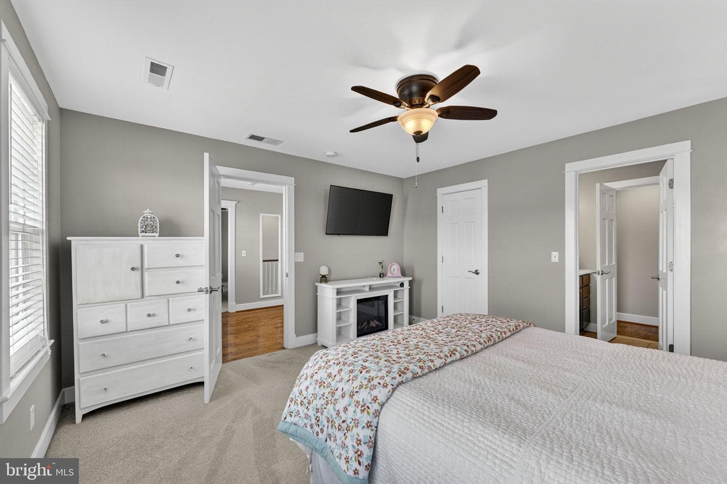 18438 Snaffle Lane photo 29