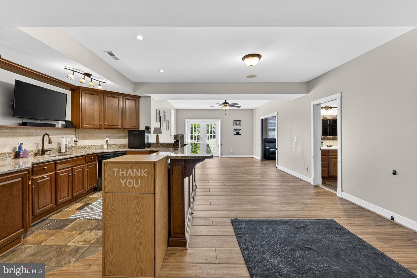 18438 Snaffle Lane photo 36