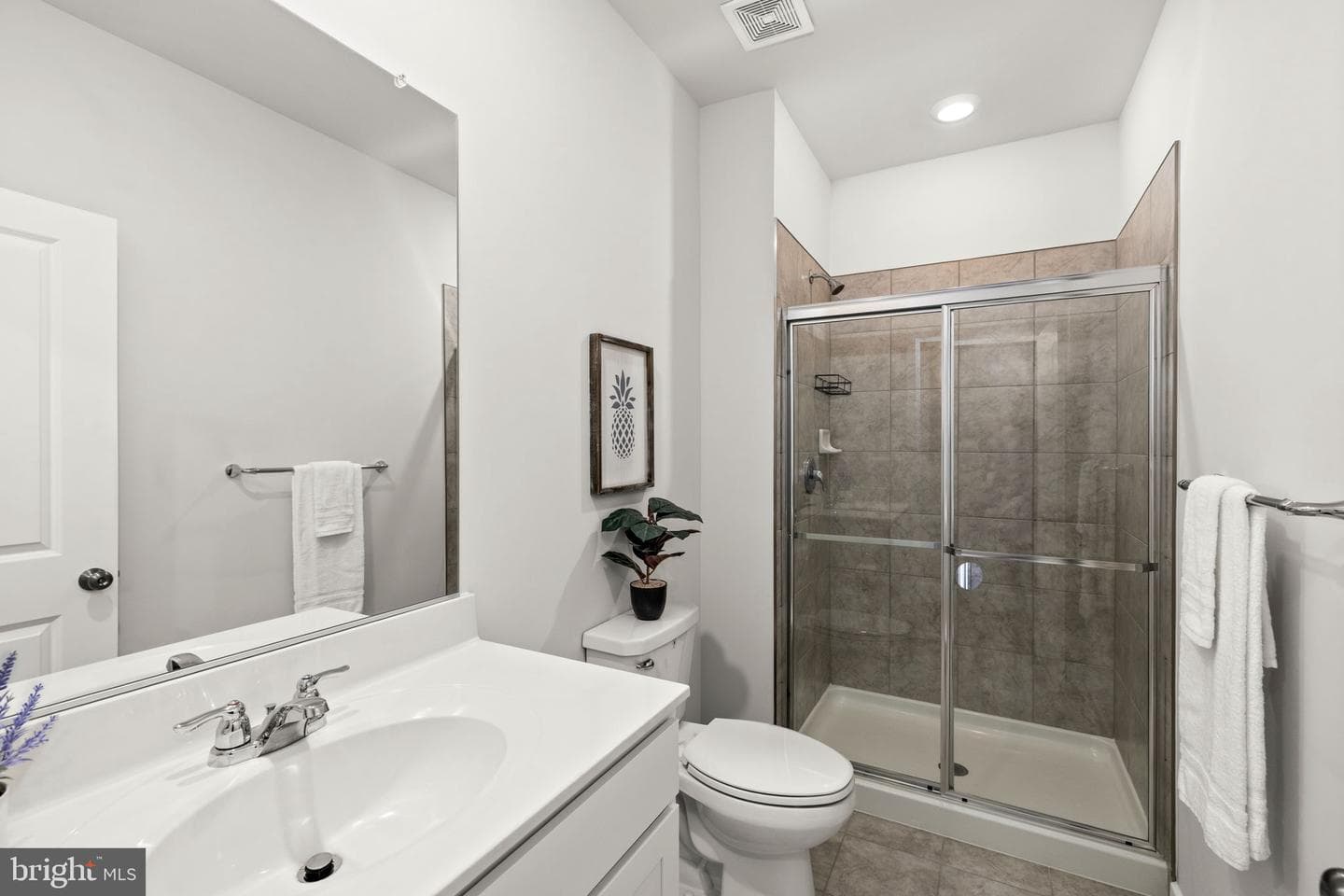 2140 Berwick Dr photo 35