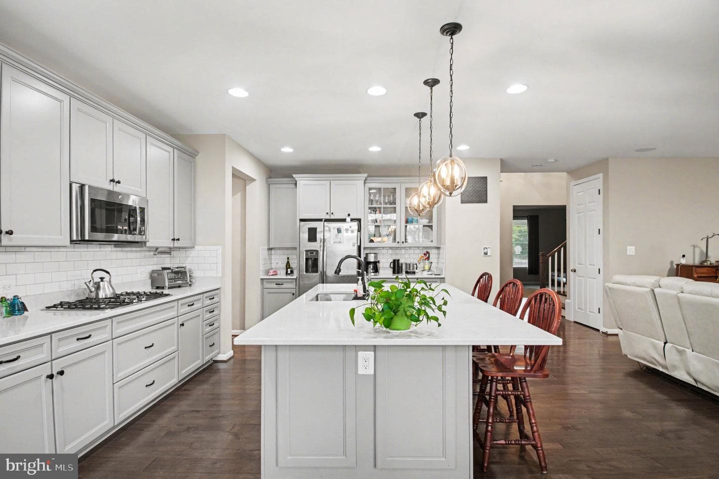 702 Kingsbrook photo 17