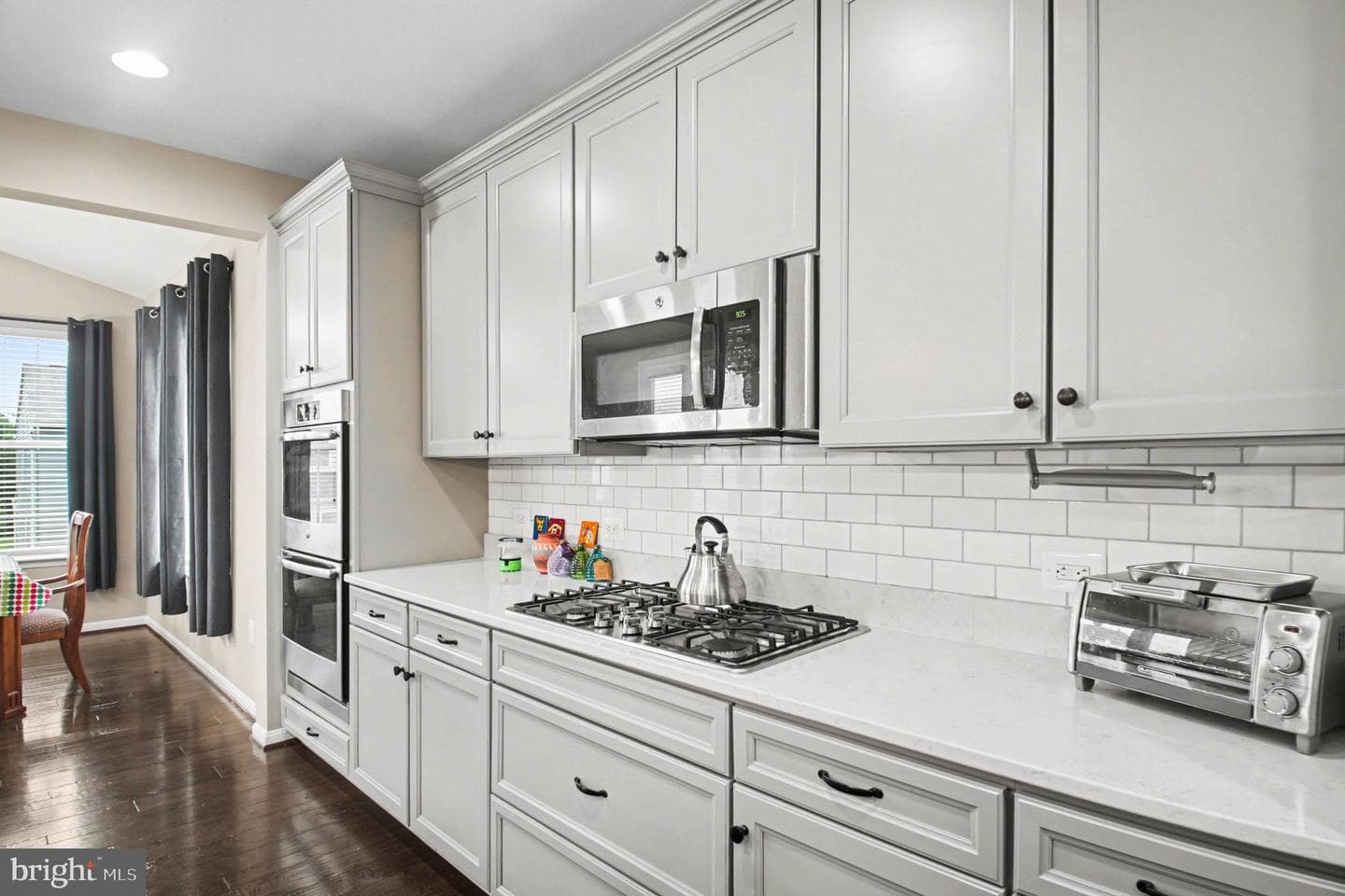 702 Kingsbrook photo 20