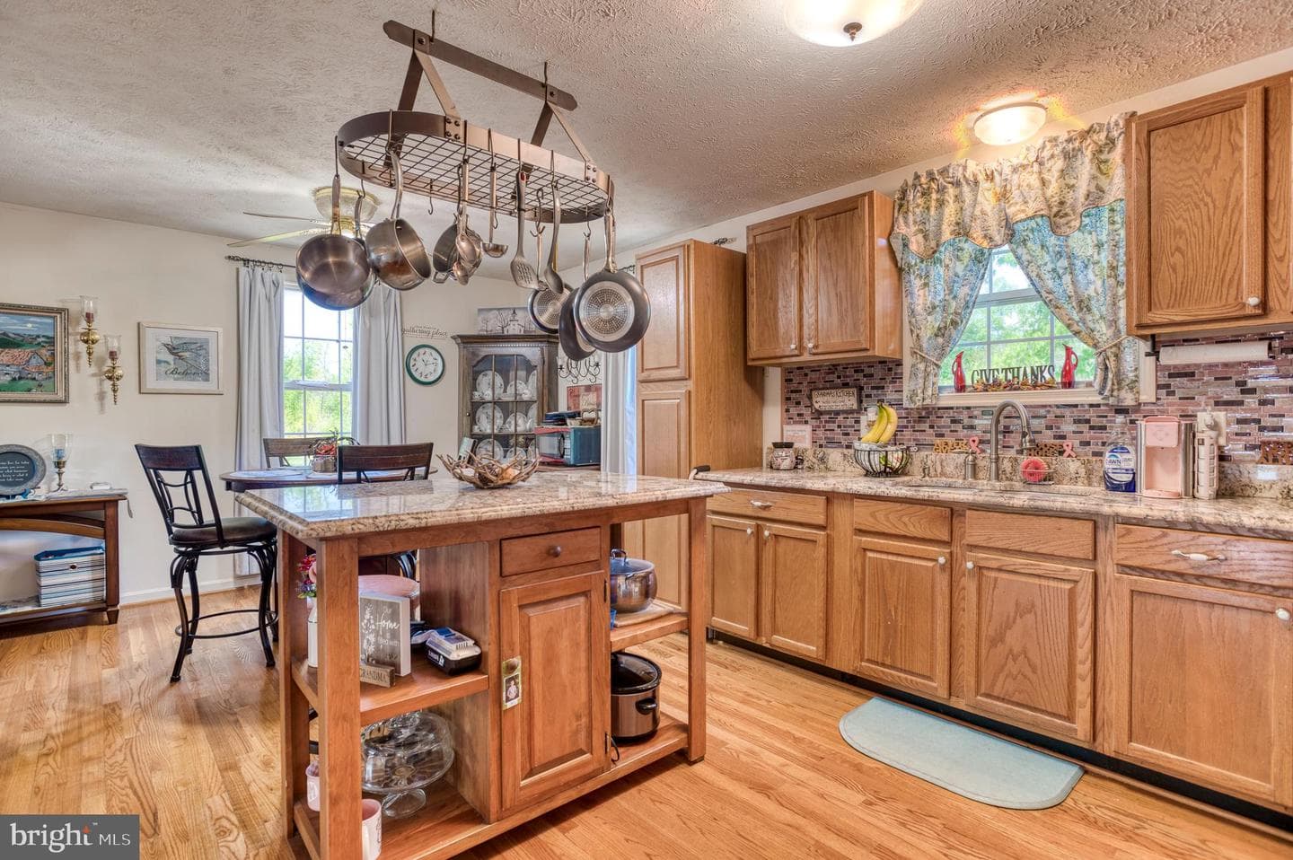 8427 Tall Oak Drive photo 9