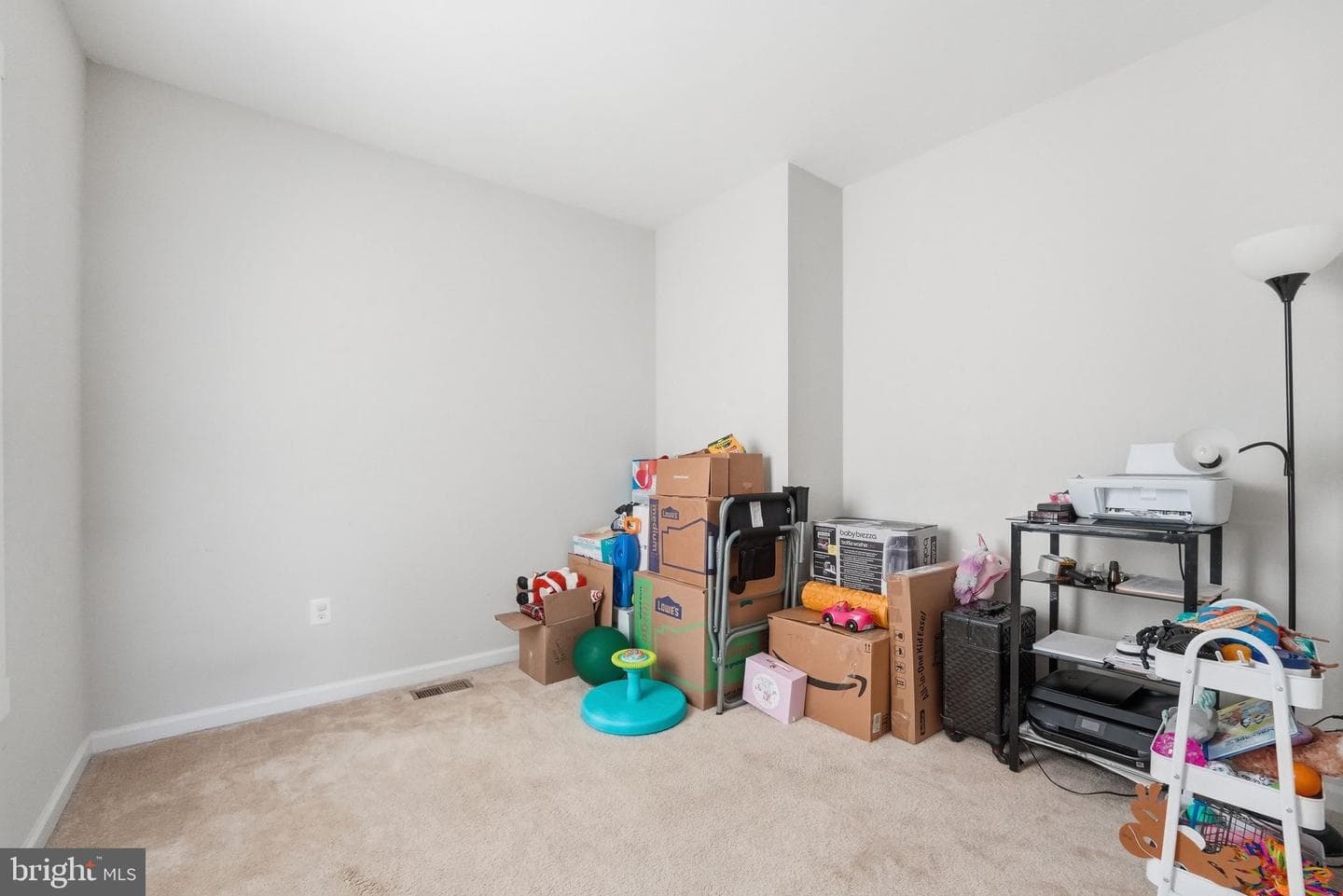 827 Fairwood photo 28