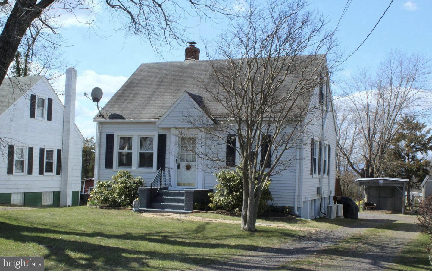 1818 Orange Road photo 2