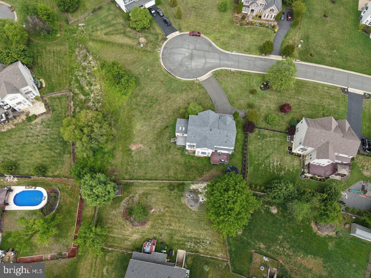 15411 Old House Court photo 32