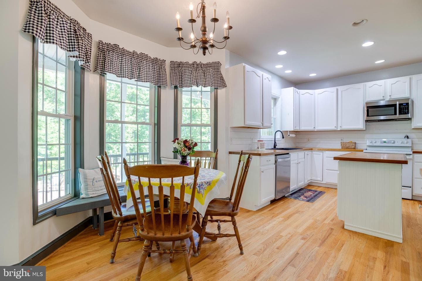 14100 Chesterfield Lane photo 14