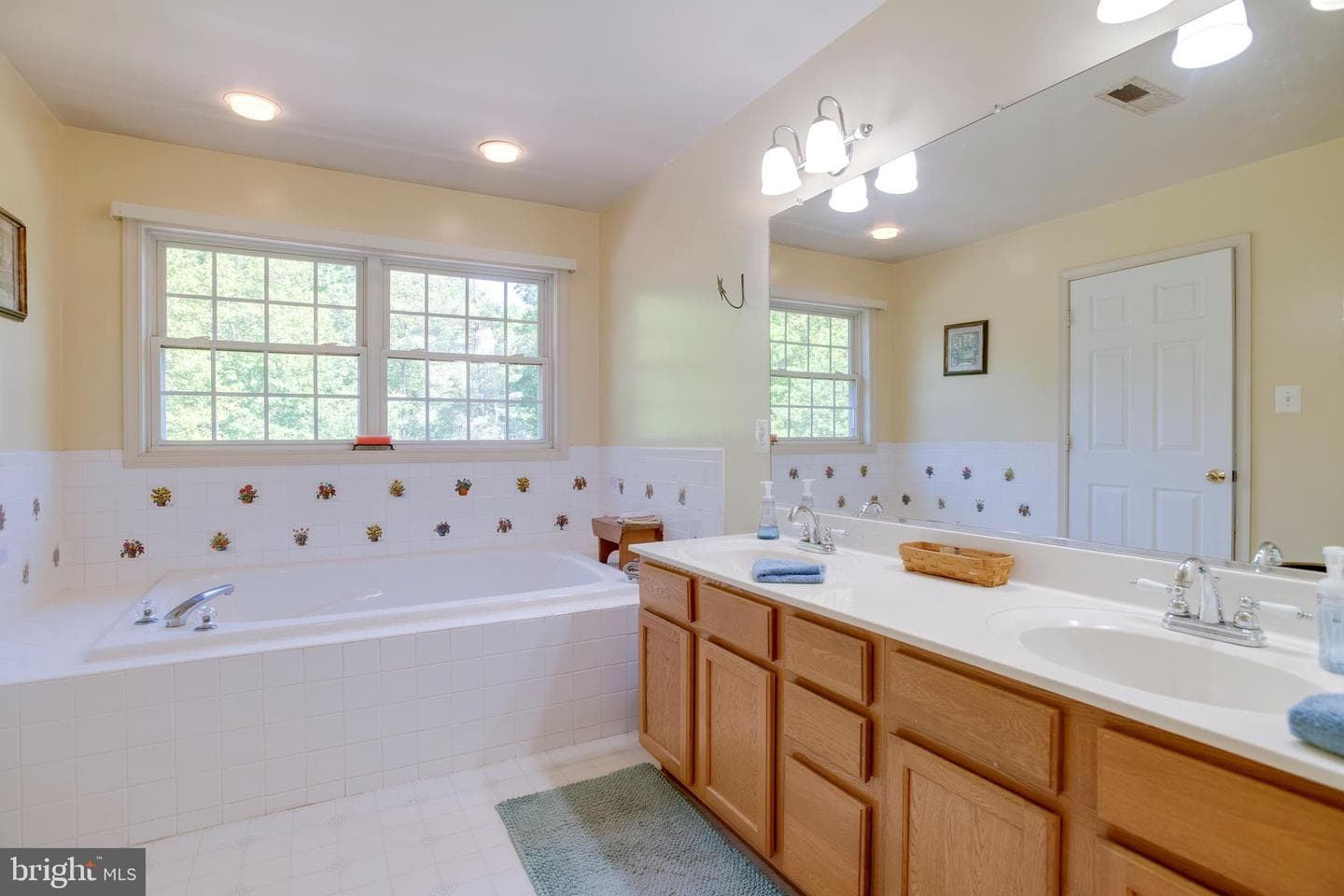 14100 Chesterfield Lane photo 32