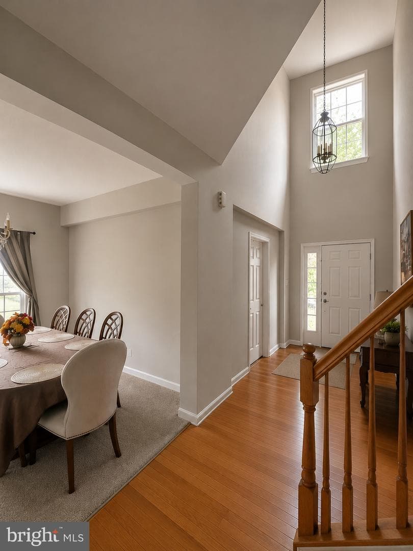 627 Holly Crest Drive photo 4