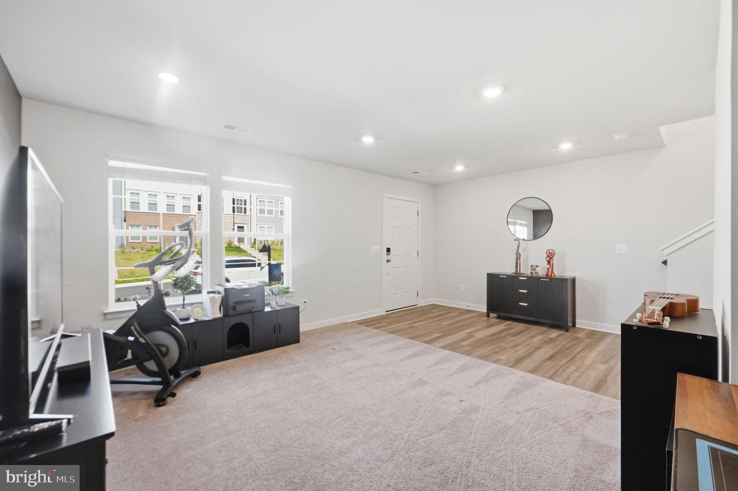 2243 Barhill photo 6