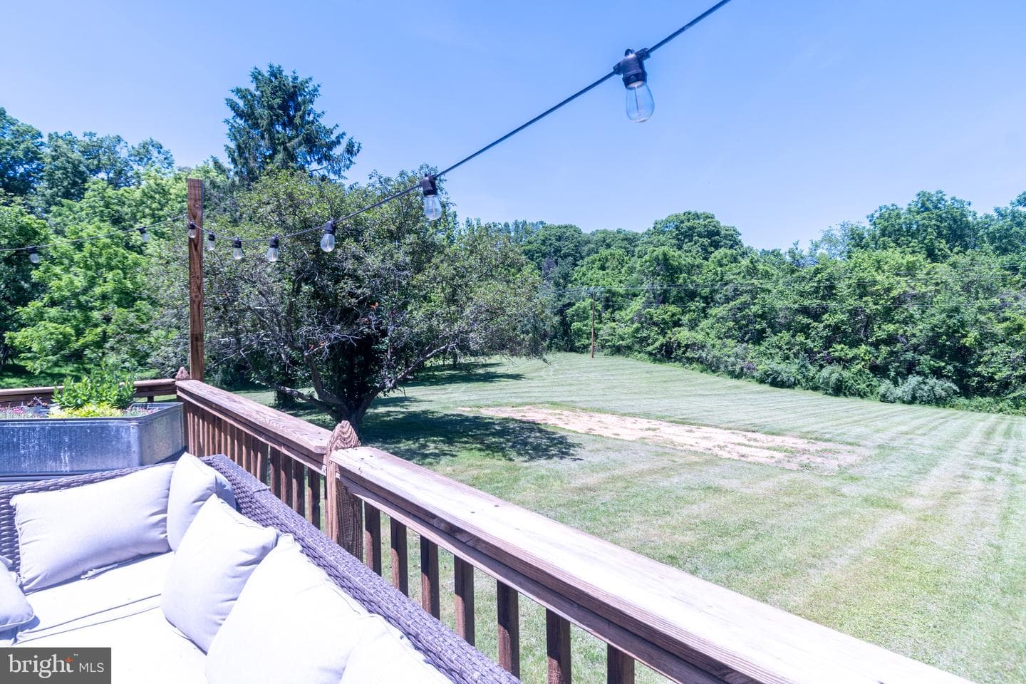 15122 Hall St photo 40