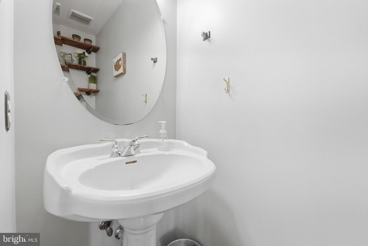 18198 Springs Road photo 14
