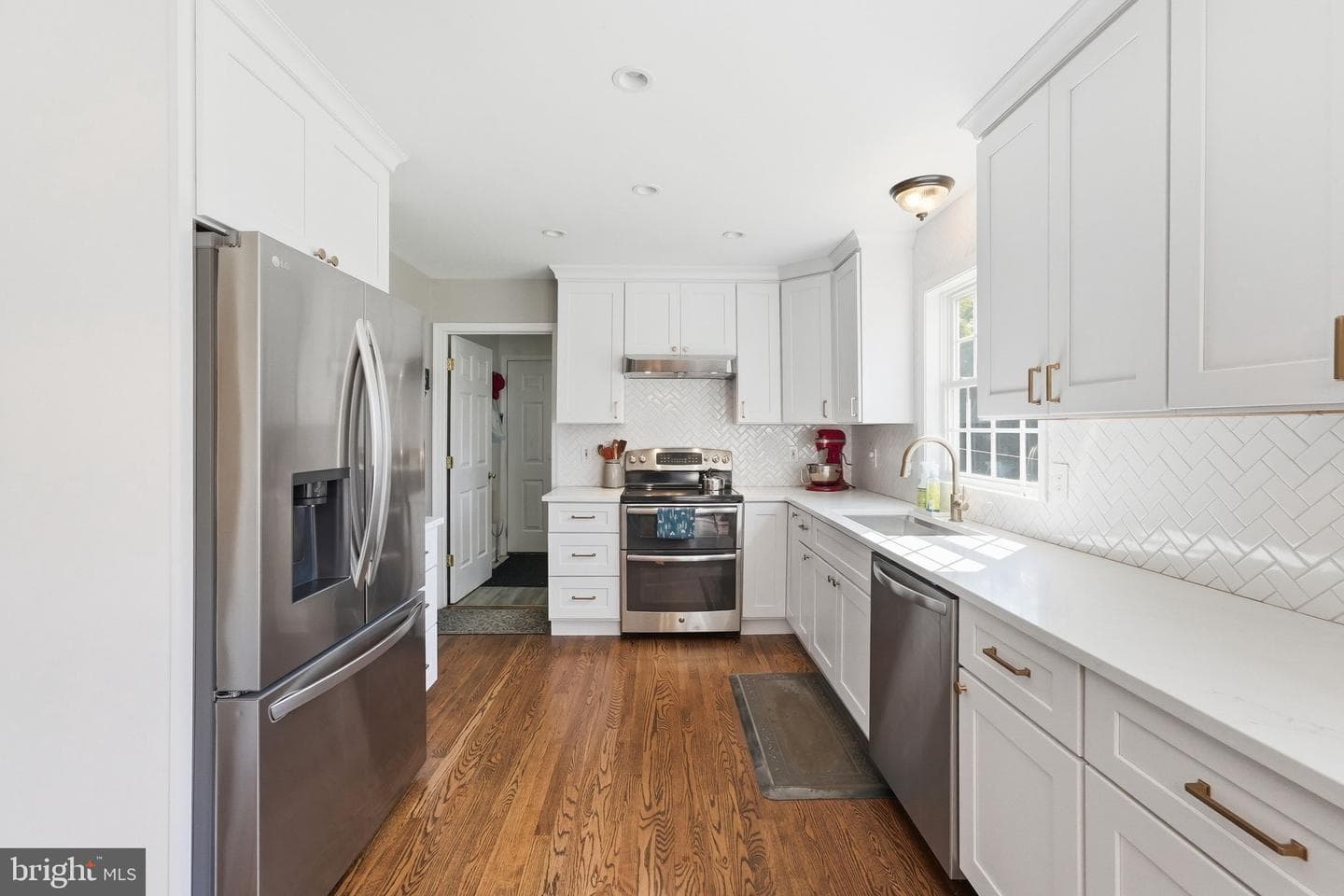 18198 Springs Road photo 23