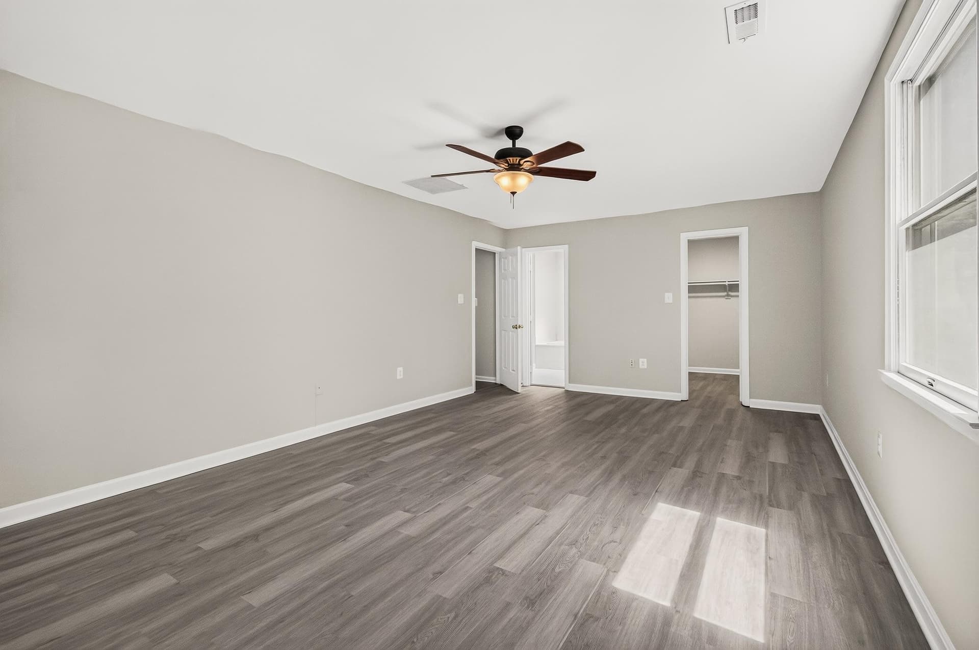 5645 Countryside Circle photo 34