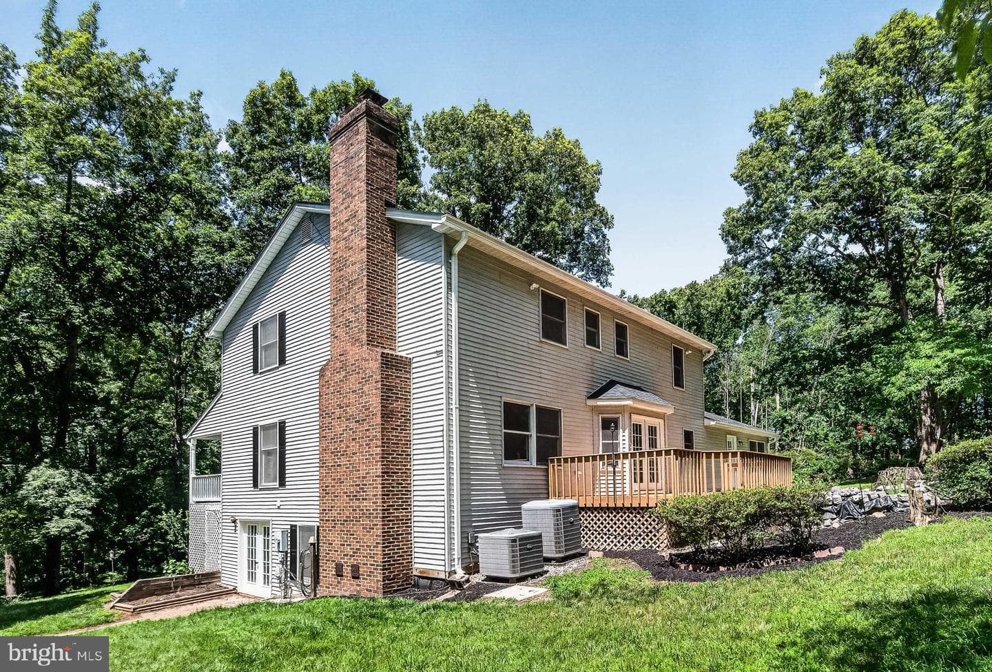 5645 Countryside Circle photo 4