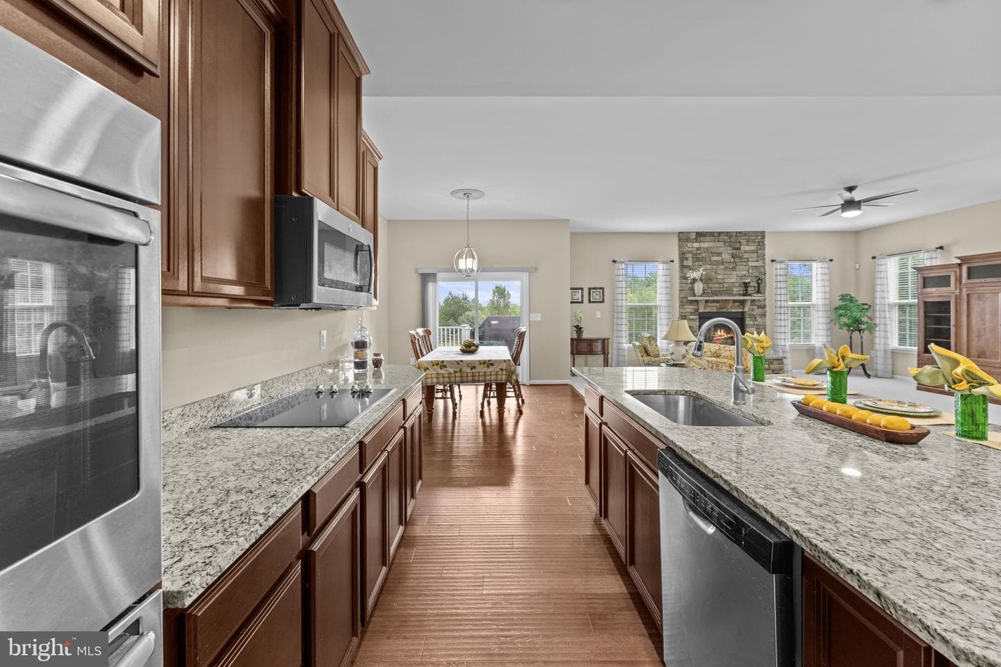 14204 Belle Avenue photo 17