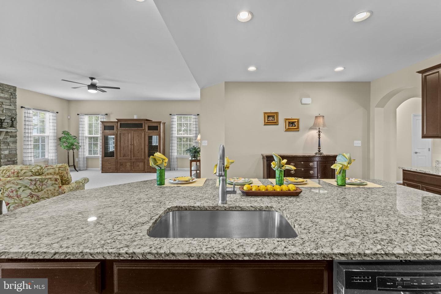 14204 Belle Avenue photo 19