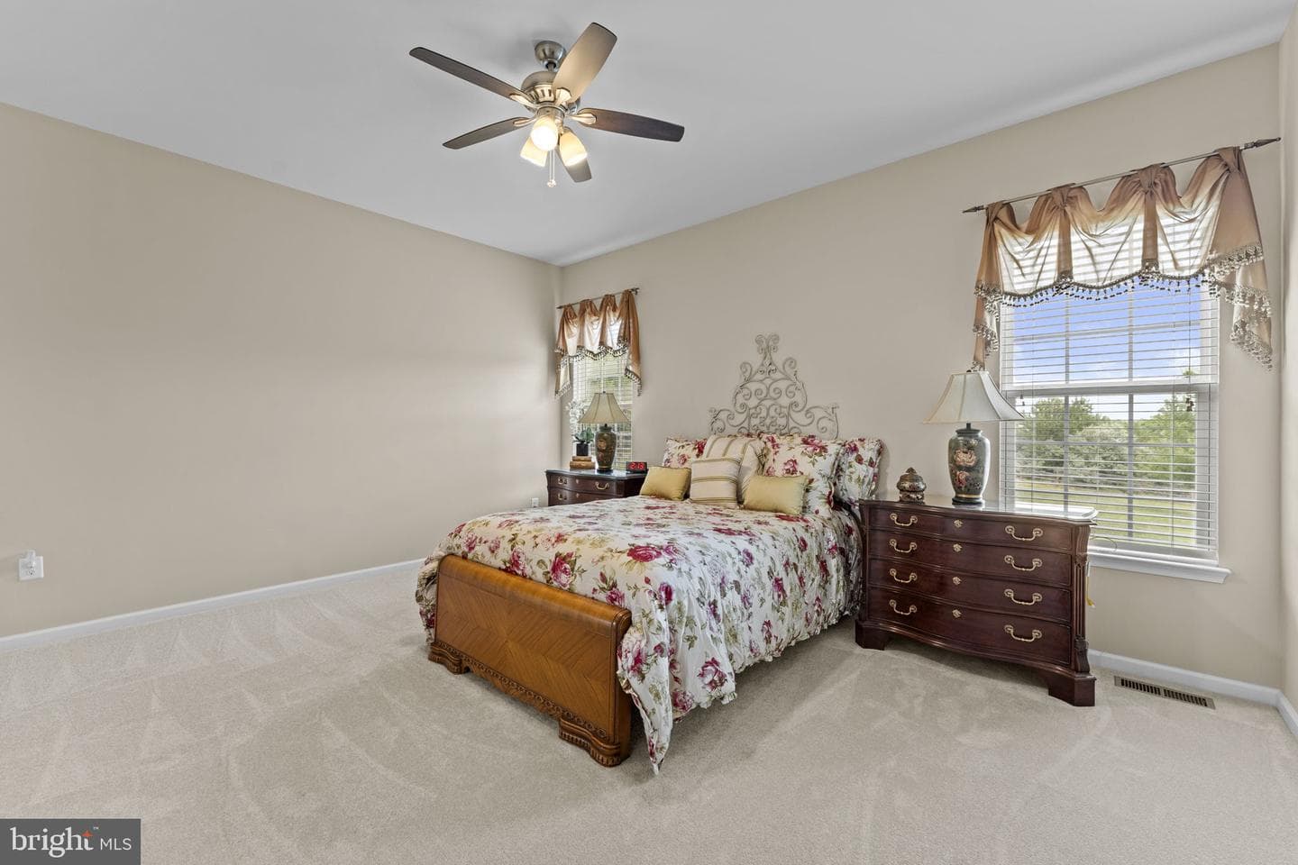 14204 Belle Avenue photo 29