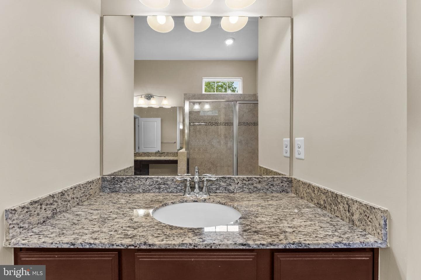 14204 Belle Avenue photo 37