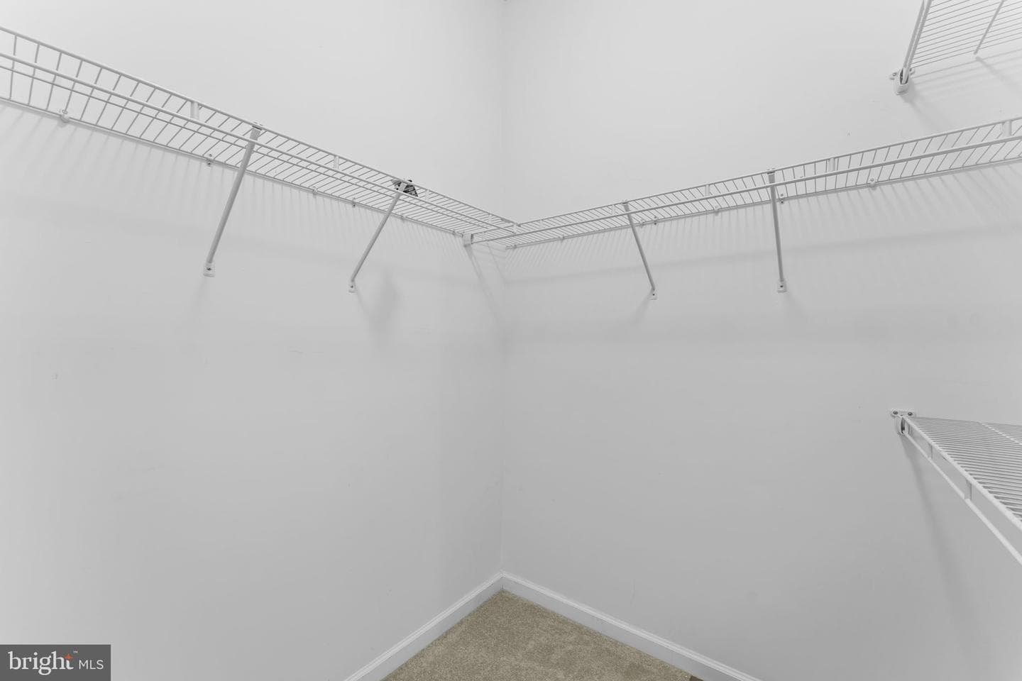 14204 Belle Avenue photo 38