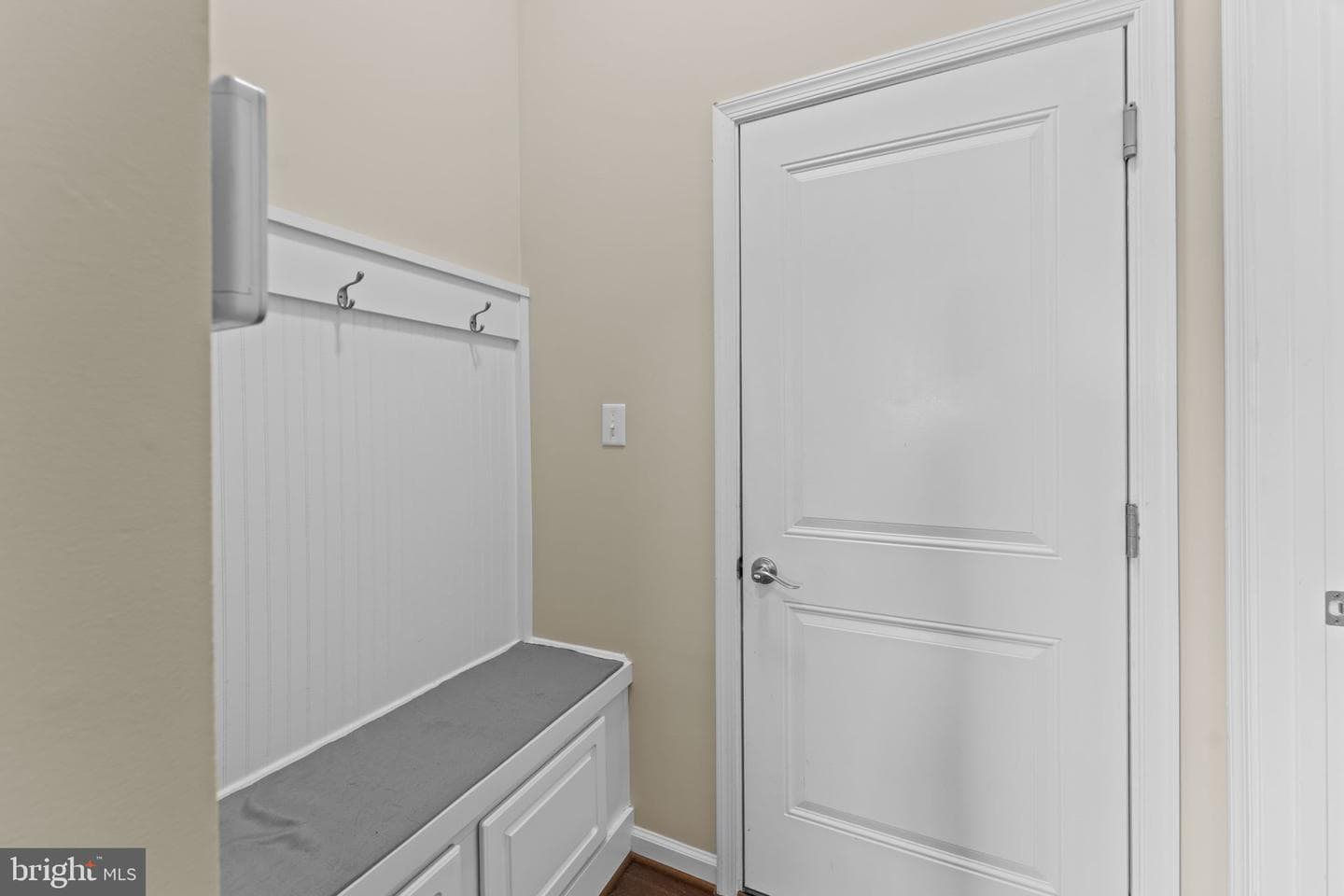 14204 Belle Avenue photo 45