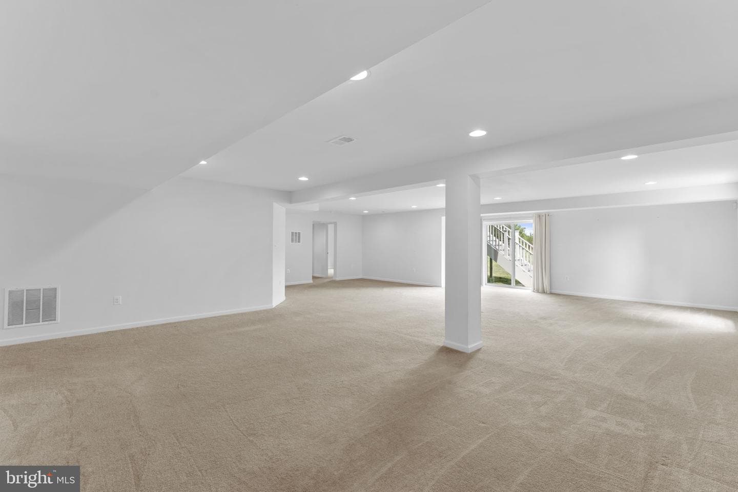 14204 Belle Avenue photo 58