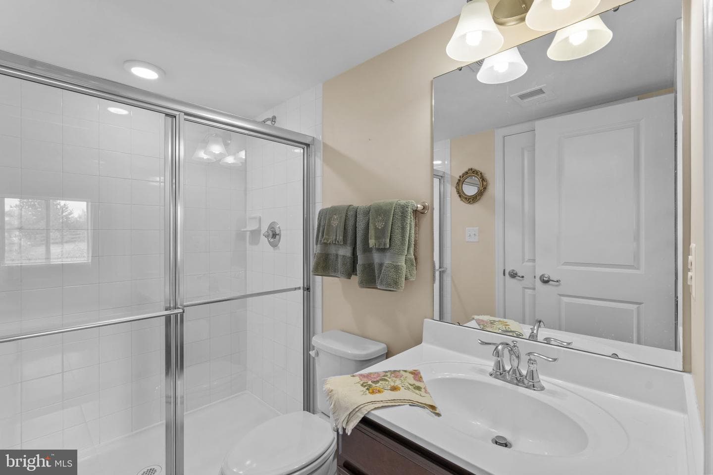 14204 Belle Avenue photo 62