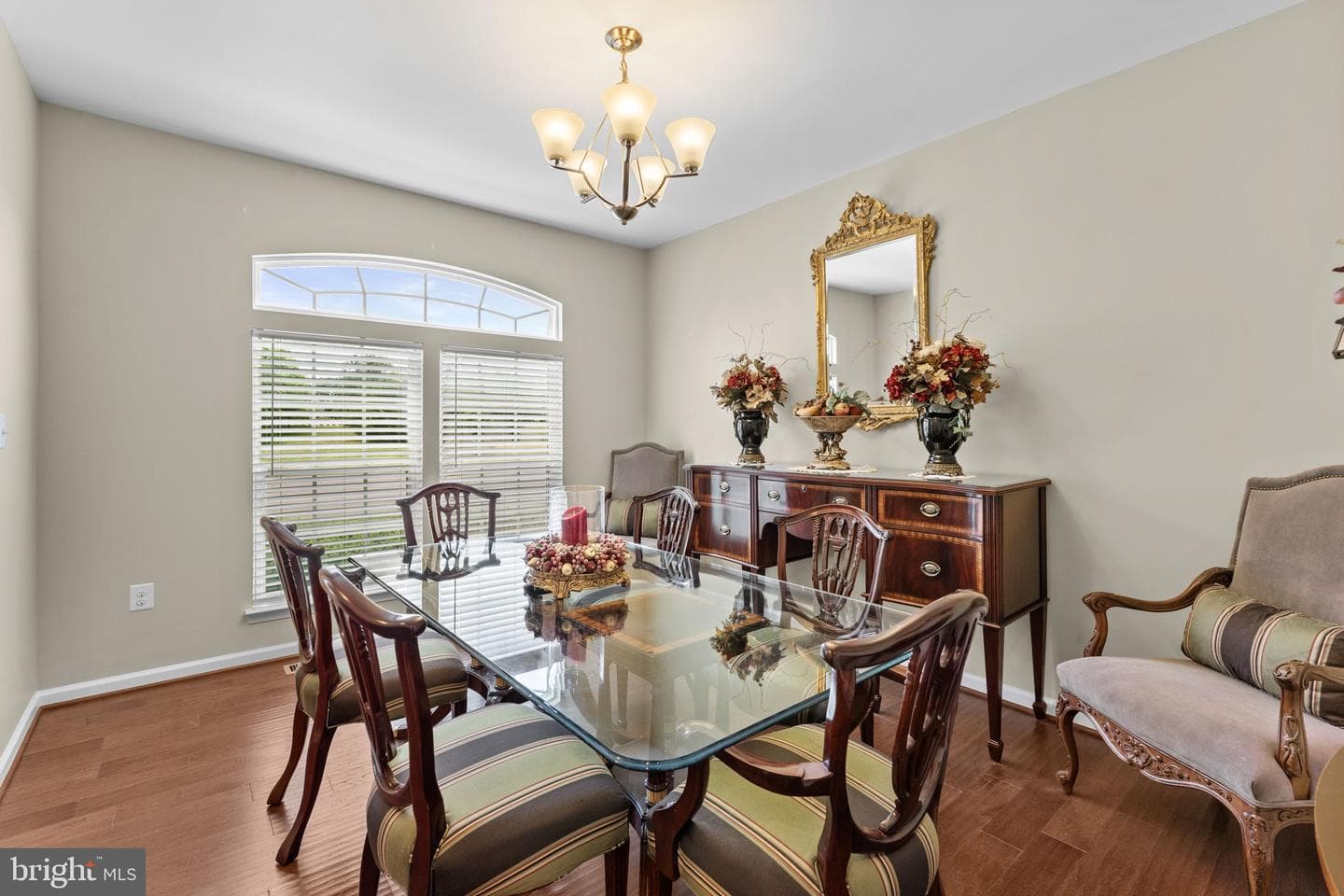 14204 Belle Avenue photo 8