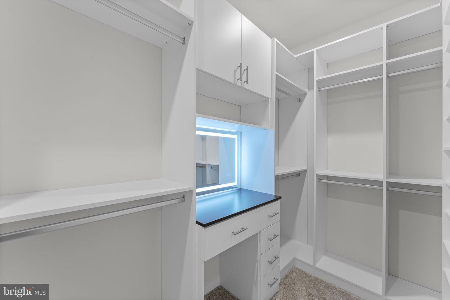 2047 Armstrong Terrace photo 27