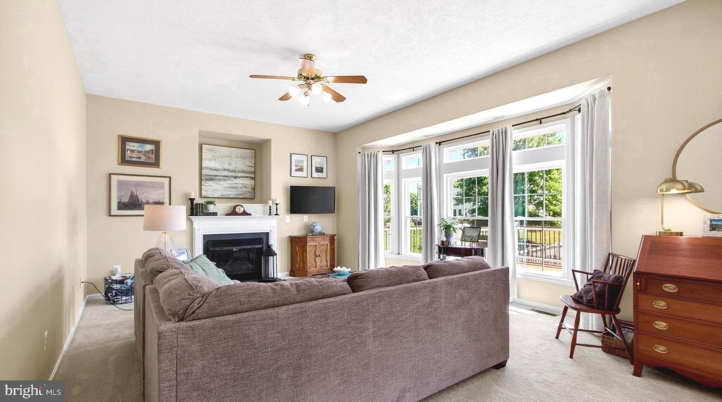 1036 Virginia Avenue photo 10
