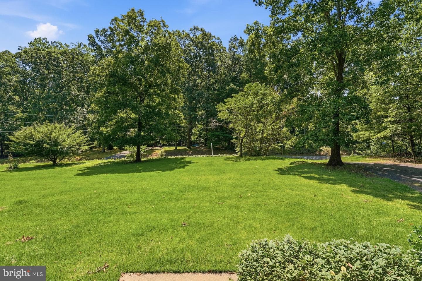 12389 Calvert Street photo 59