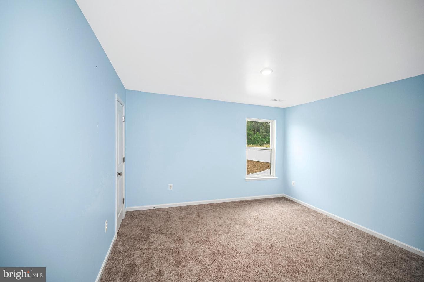 17086 Rollins Road photo 40