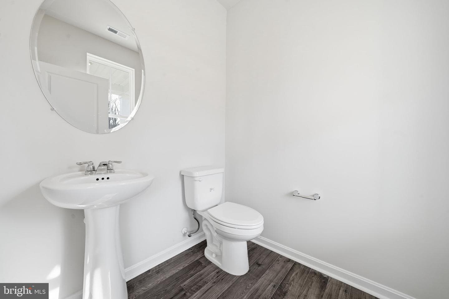 17466 Clark & York Boulevard photo 14