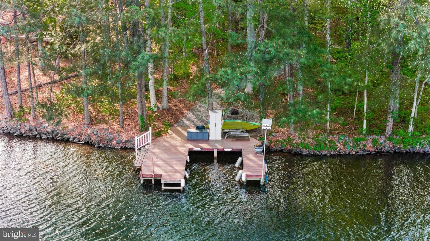8 Franklin Cove photo 5