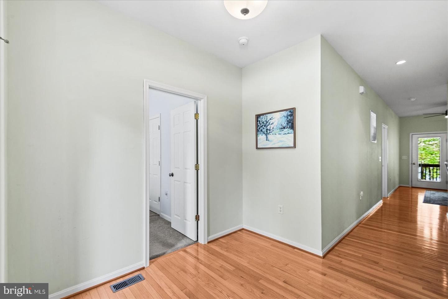 8 Franklin Cove photo 9