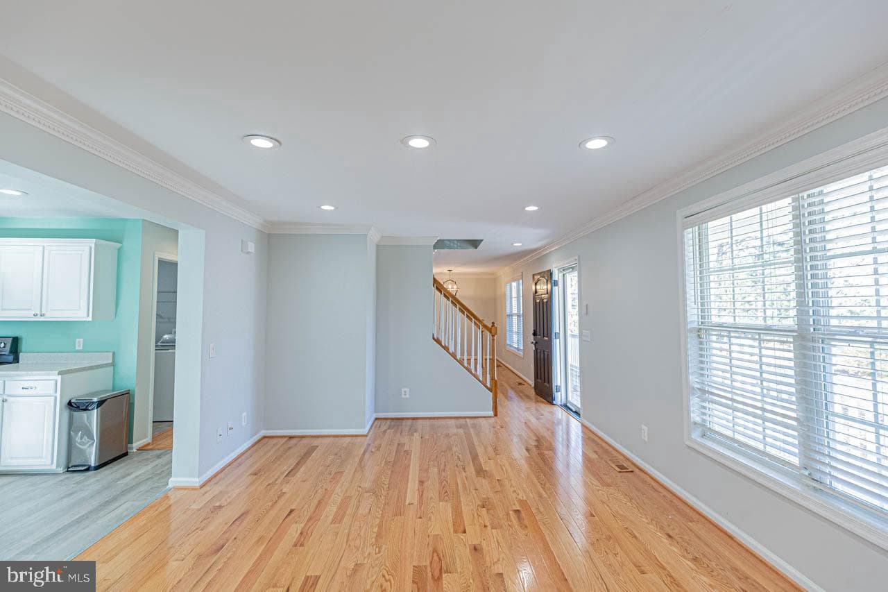 351 Lake Caroline Drive photo 13