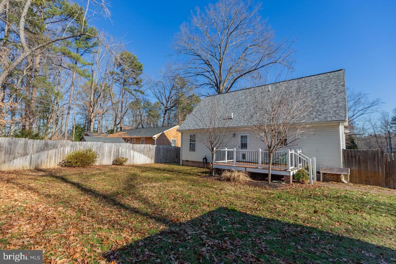 351 Lake Caroline Drive photo 3