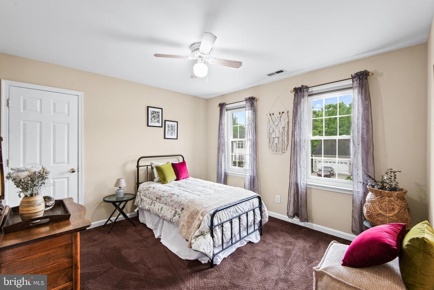 10417 Gallant Fox Way photo 32
