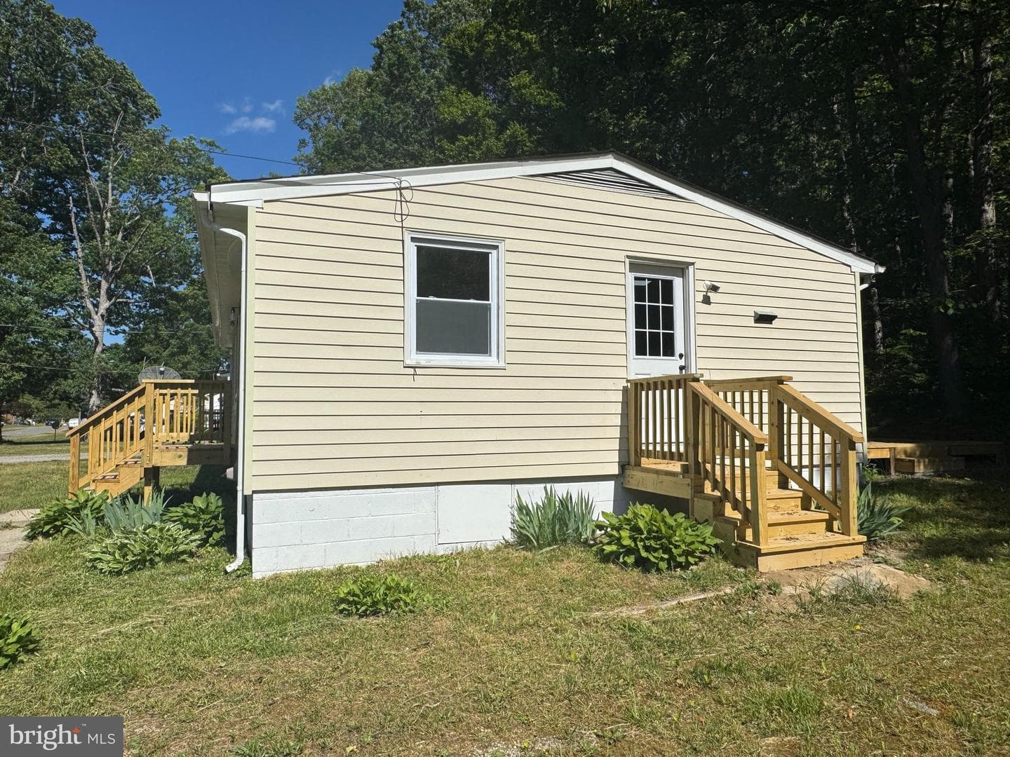 17088 Elm Street photo 14