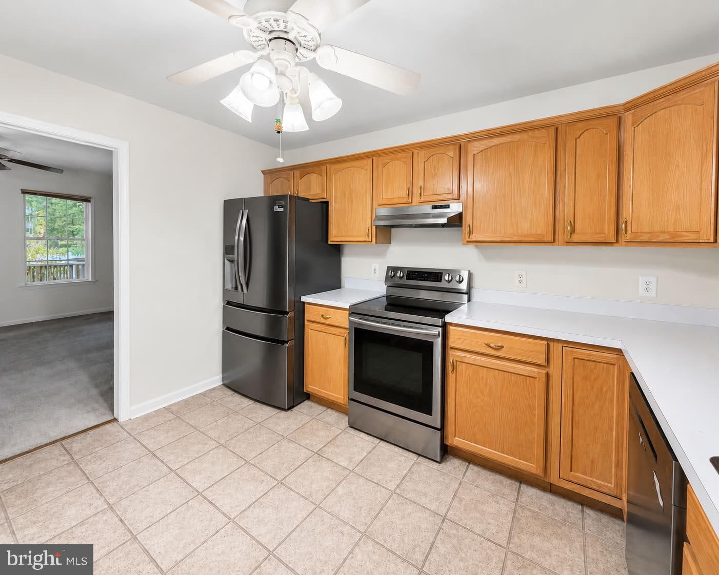 24 Simmons Cove photo 9