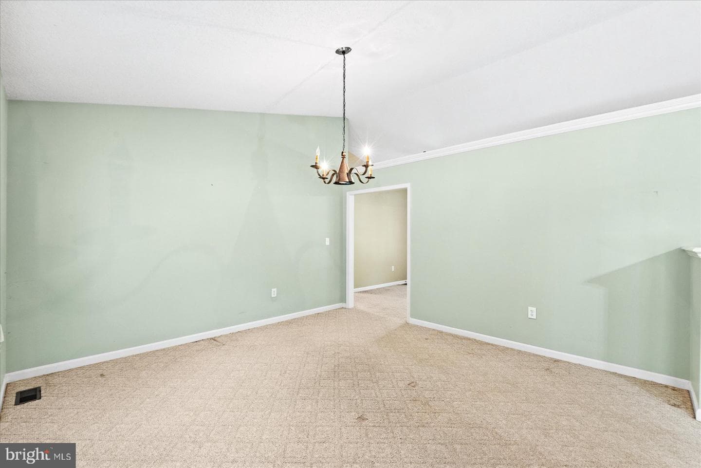 18084 Harding Drive photo 15