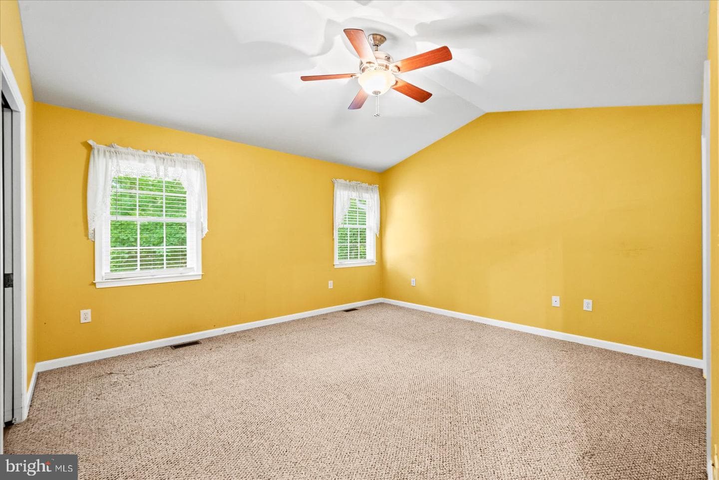 18084 Harding Drive photo 16